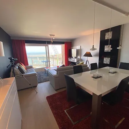 In Near The Coast * Nieuwpoort